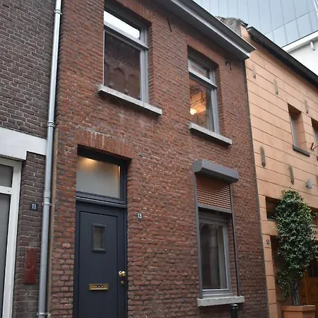 Uniek Stadspand, Compleet Woonhuis * Roermond